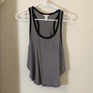 Flowy black and white stripped thank top
